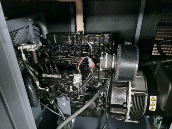 Mitsubishi Stromaggregat 30 kVA 8